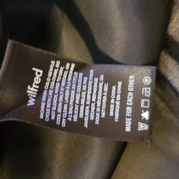 NWOT aritzia wilfred classic mini skirt charcoal/grey 8 - Picture 8 of 9